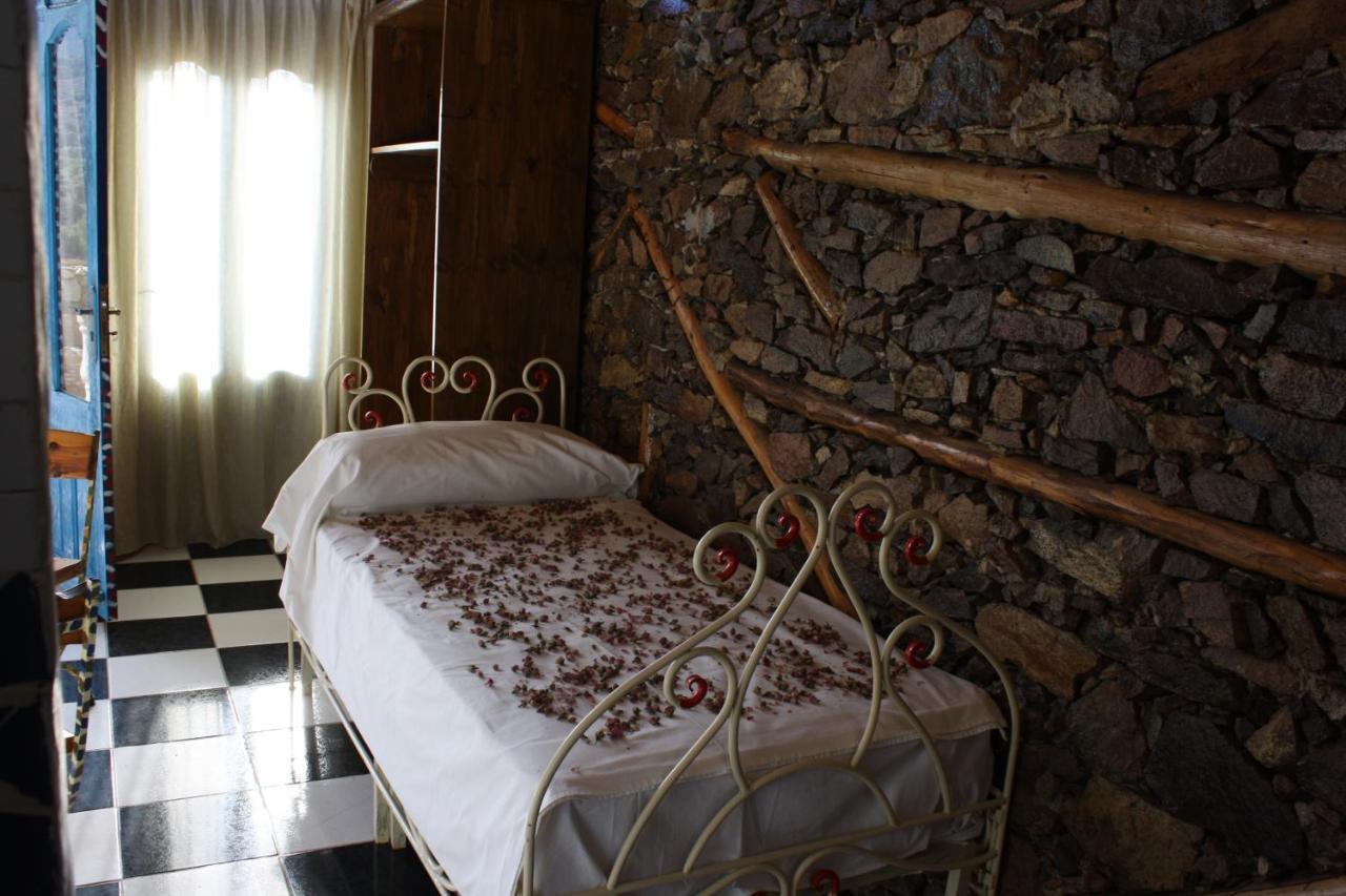 Hotel Leonor Beni Chiker ภายนอก รูปภาพ